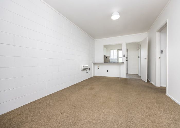  at 9/27 St Georges Road, Avondale, Auckland