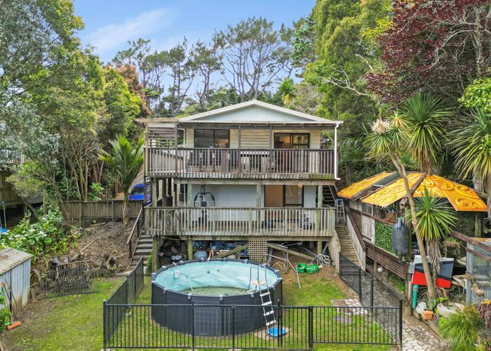  at 1139 Scenic Drive North, Swanson, Auckland