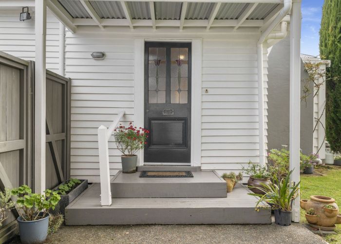  at 5 Longwood Lane, Otumoetai, Tauranga, Bay Of Plenty