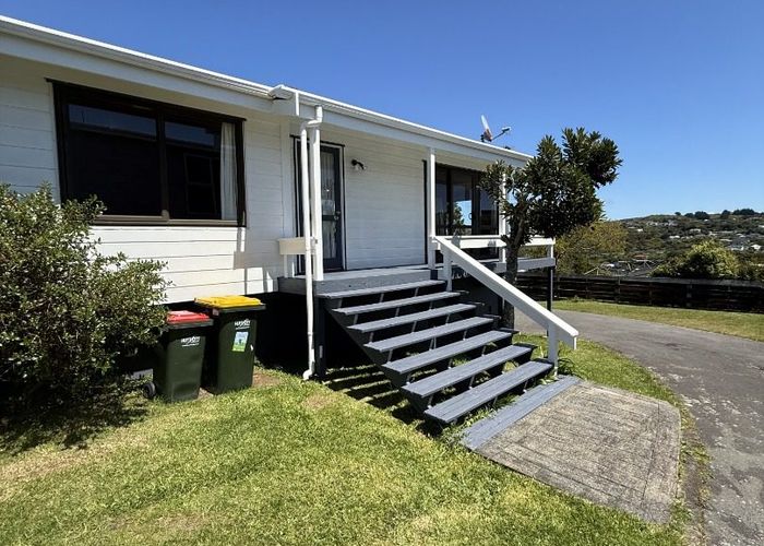  at 6 Wisteria Grove, Maungaraki, Lower Hutt, Wellington