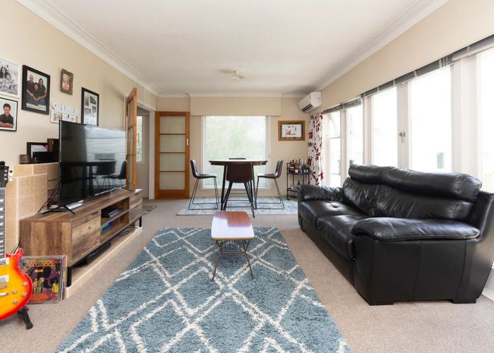  at 8 Pukerangi Crescent, Ellerslie, Auckland