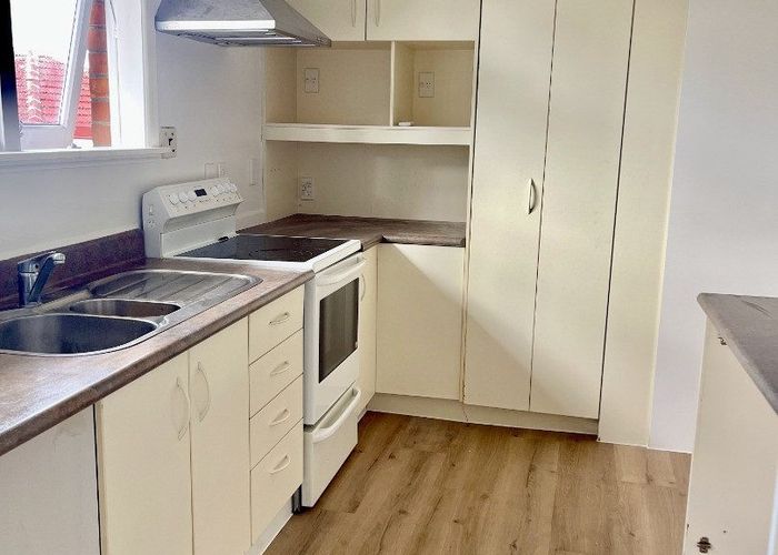  at 1/9a Dornwell Road, Three Kings, Auckland City, Auckland