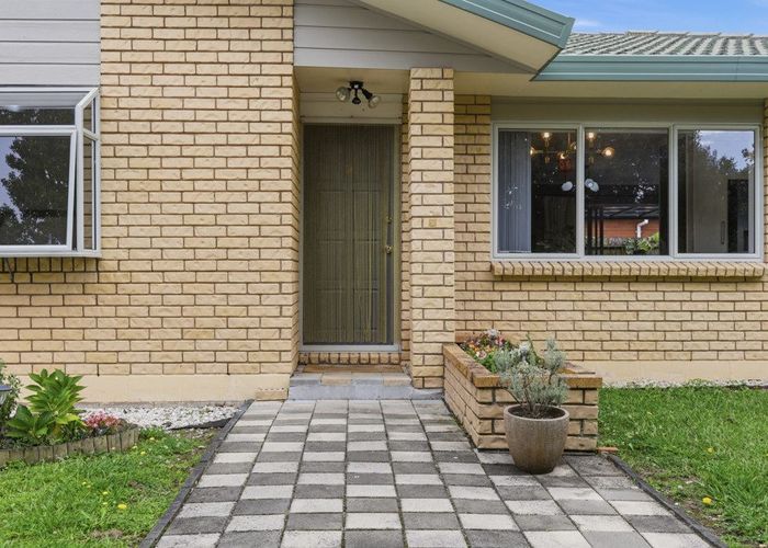  at 46 Frank Nobilo Drive, Golflands, Manukau City, Auckland