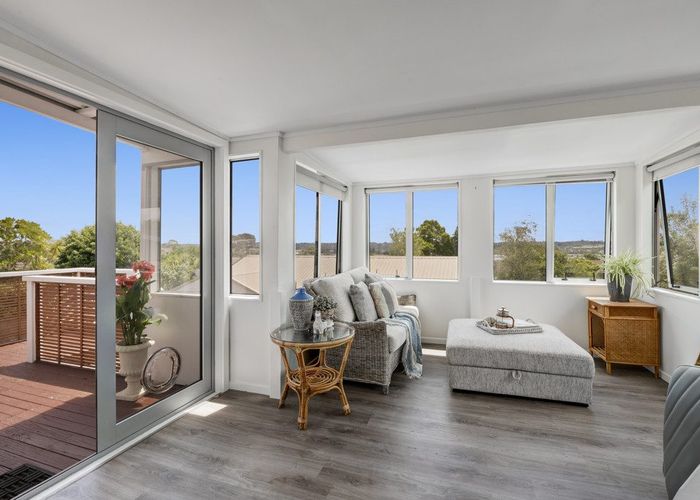  at 10A Felicity Place, Unsworth Heights, North Shore City, Auckland