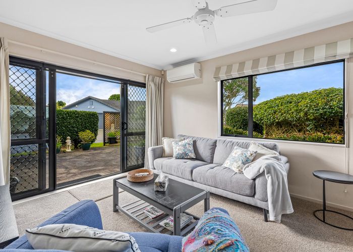  at 17/1 Piriti Drive, Te Atatu Peninsula, Auckland