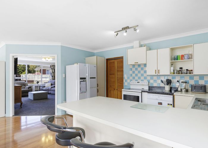  at 6 Kapuranga Grove, Stokes Valley, Lower Hutt, Wellington