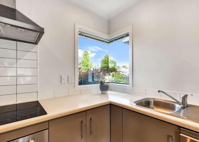  at 16/64 kawaha Point Road, Kawaha Point, Rotorua, Bay Of Plenty