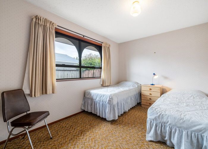  at 2/92 Rahera Street, Spreydon, Christchurch City, Canterbury
