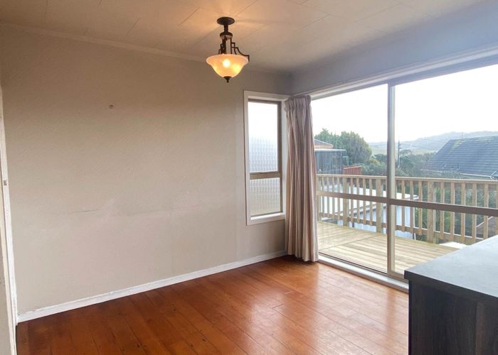  at 8 Ocean View Road, Hatfields Beach, Orewa