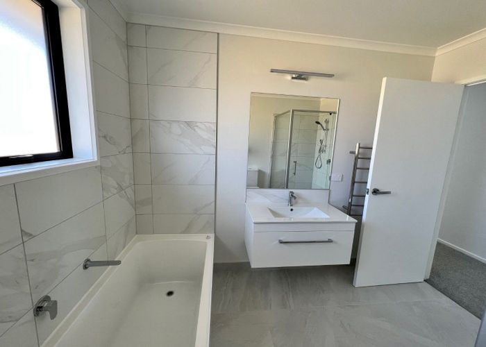  at 24 Kerr Cr, Patumahoe, Franklin, Auckland