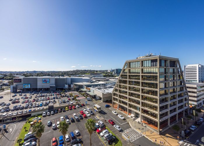  at 905/17 Amersham Way, Manukau, Manukau City, Auckland