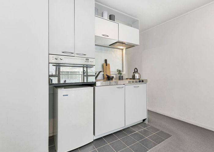  at 10J/34 Kingston, City Centre, Auckland City, Auckland
