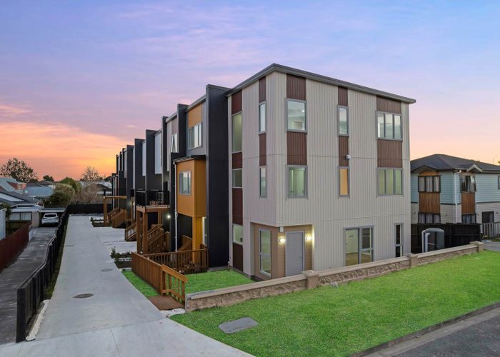  at Lot 1/8 Reeves Avenue, Papatoetoe, Manukau City, Auckland