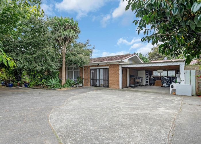  at 32 Alexander Avenue, Papatoetoe, Manukau City, Auckland