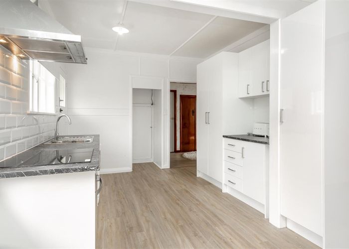  at 92 Te Aroha Street, Hamilton East, Hamilton