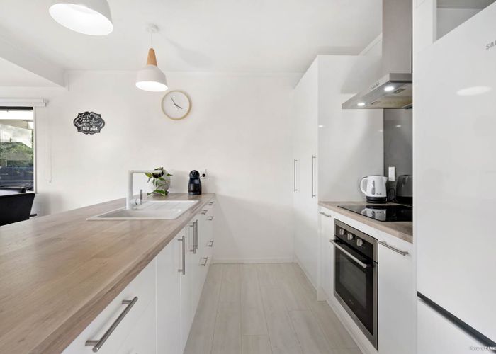  at 1/17 Septimus Place, Henderson, Auckland