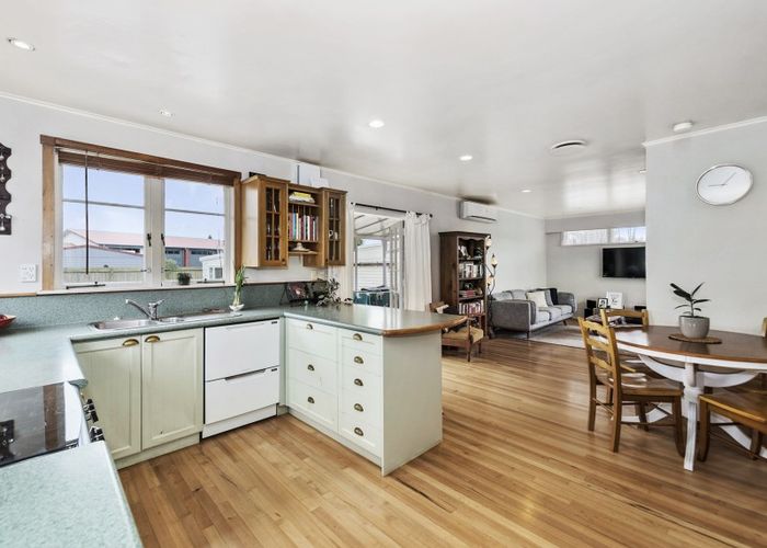  at 12 Aberfoyle Street, Dinsdale, Hamilton