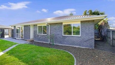  at 99A Bower Avenue, New Brighton, Christchurch