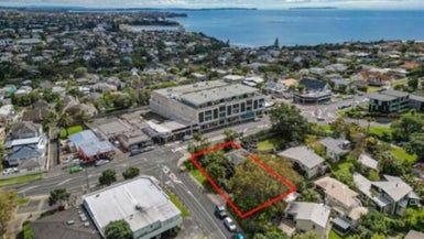  at 2/73 Lyons Avenue, Rothesay Bay, Auckland