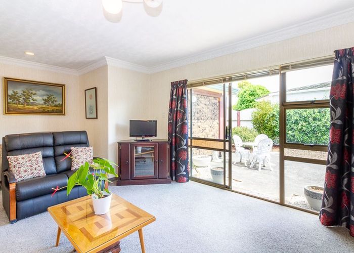  at 15 AINTREE CRESCENT, Awapuni, Palmerston North, Manawatu / Whanganui