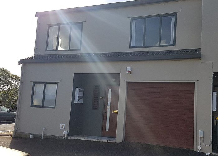  at 8/12 Ambrico Place, New Lynn, Waitakere City, Auckland