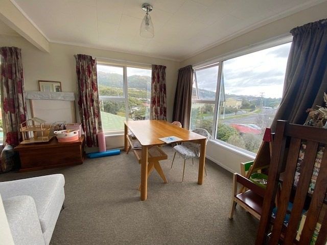  at 2/24 Bell Street, Tawa, Wellington, Wellington