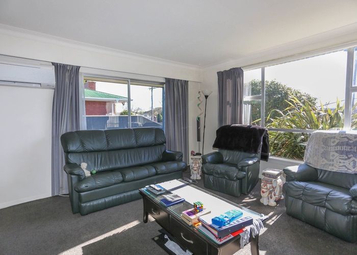  at 53 Martbern Crescent, Bishopdale, Christchurch City, Canterbury