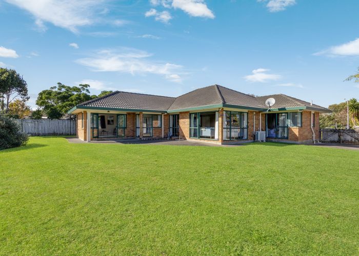  at 11 Linicro Place, Wattle Downs, Auckland