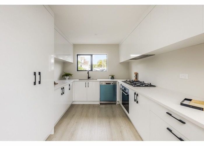  at 32D Clark Street, Manurewa, Manukau City, Auckland