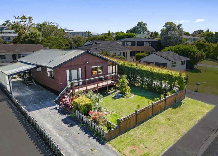  at 22 Albatross Road, Red Beach, Whangaparāoa