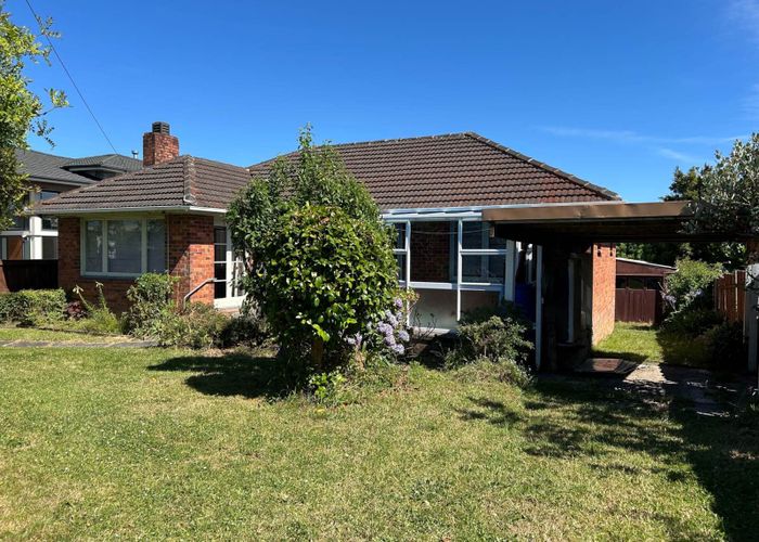  at 16 Teal Crescent, Beach Haven, North Shore City, Auckland