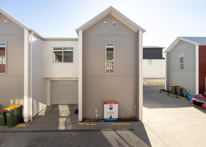  at 2/16 Hammond Street, Hamilton City Central, Hamilton, Waikato