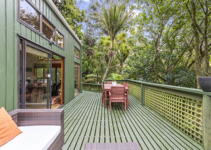  at 18 Tinopai Road, Titirangi, Auckland