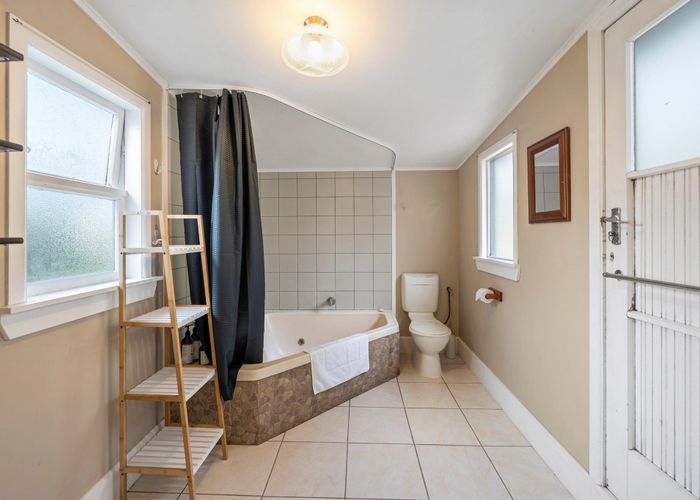  at 27 Robinson Street, Holdens Bay, Rotorua, Bay Of Plenty