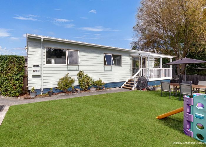  at 2/137 Awaroa Road, Helensville, Rodney, Auckland