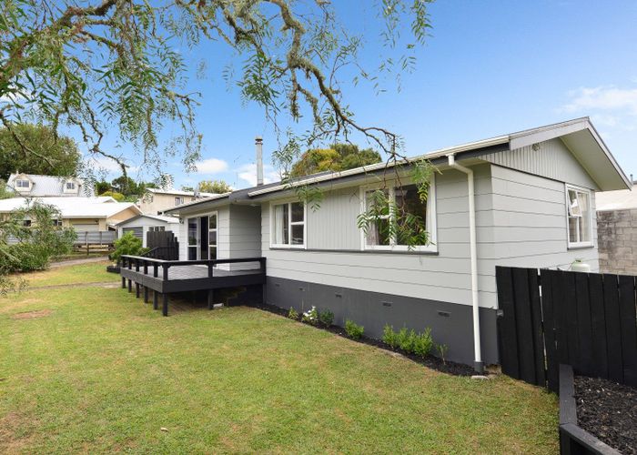  at 6 Pygmalion Place, Dinsdale, Hamilton