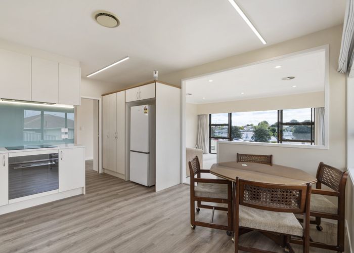  at 15 Maioro Street, New Windsor, Auckland