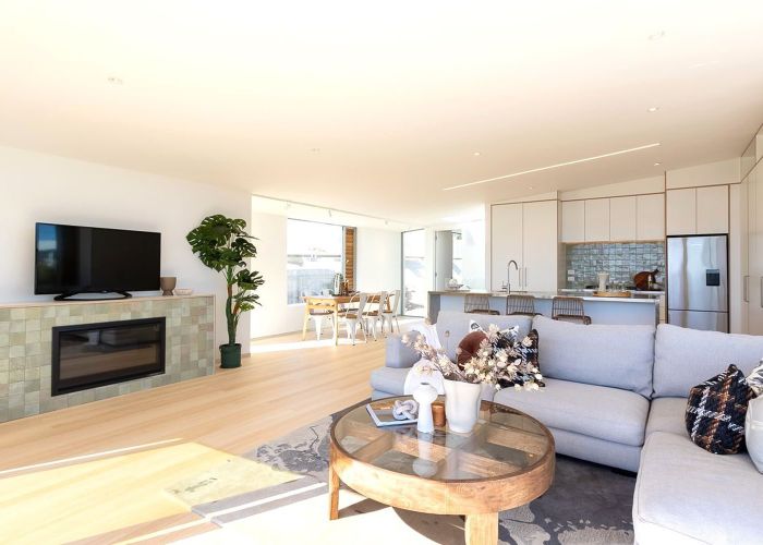  at 20A Queens Road, Waikanae Beach, Kapiti Coast, Wellington