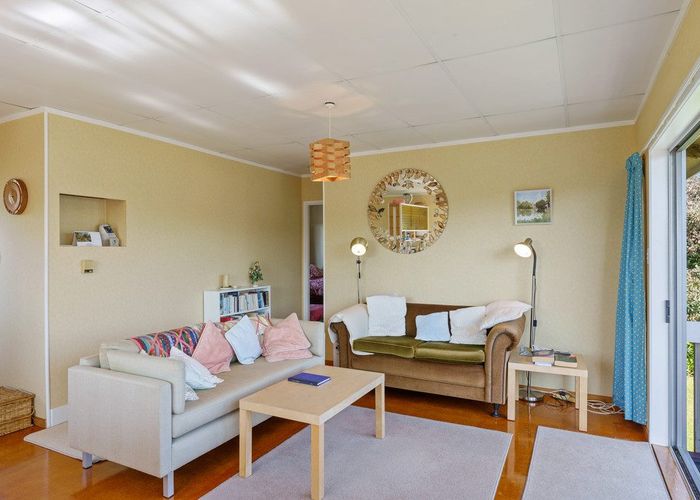  at 70 William Street, Waikanae Beach, Waikanae