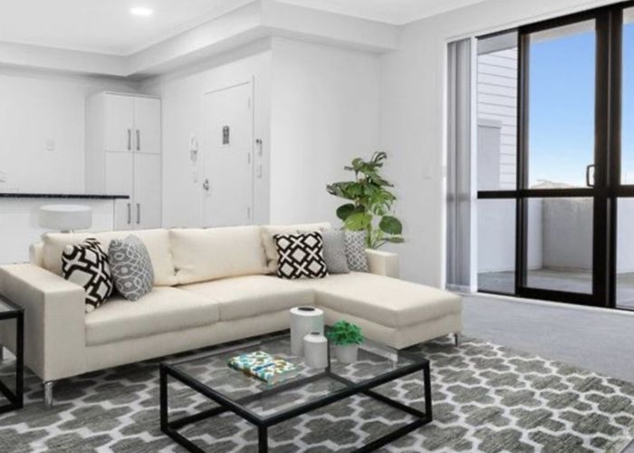  at 1/130 Stancombe Road, Flat Bush, Auckland