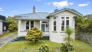  at 16 Tarata Street, Mount Eden, Auckland