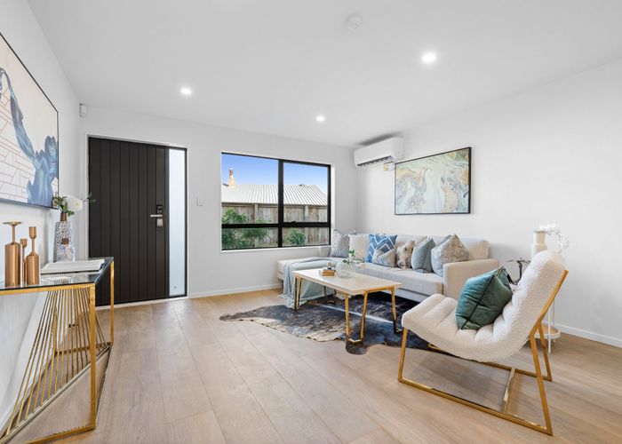  at 8B Claridge Street, Glen Eden, Waitakere City, Auckland