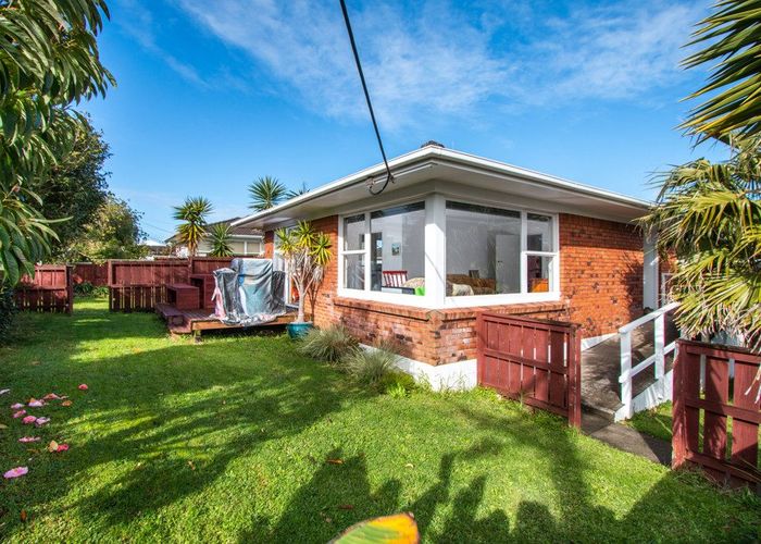  at 1/12 Walter Street, Hauraki, North Shore City, Auckland