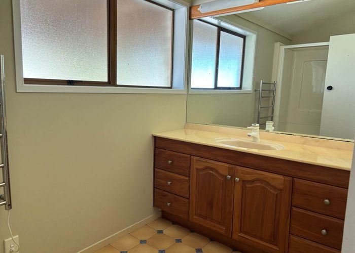  at 72 Craig Road, Maraetai, Manukau City, Auckland