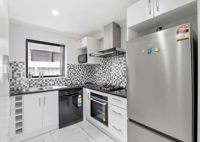  at 16 Bliss Court, Takanini, Auckland