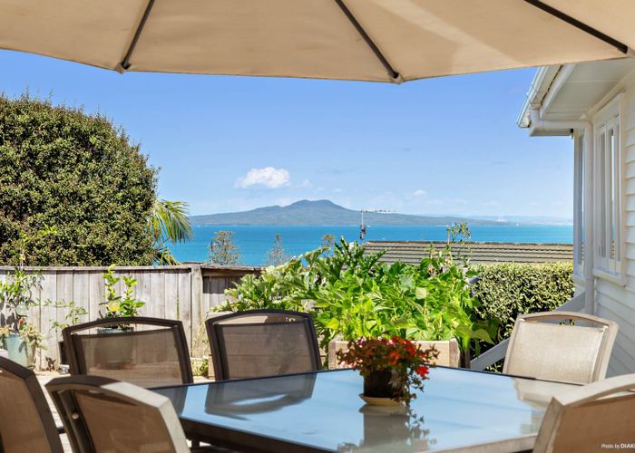  at 16 Oban Road, Browns Bay, Auckland
