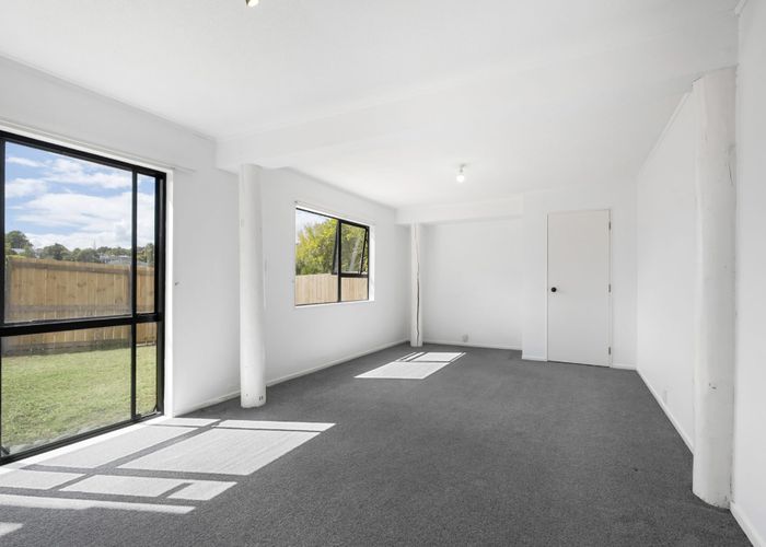  at 3/75 Stanley Road, Glenfield, North Shore City, Auckland