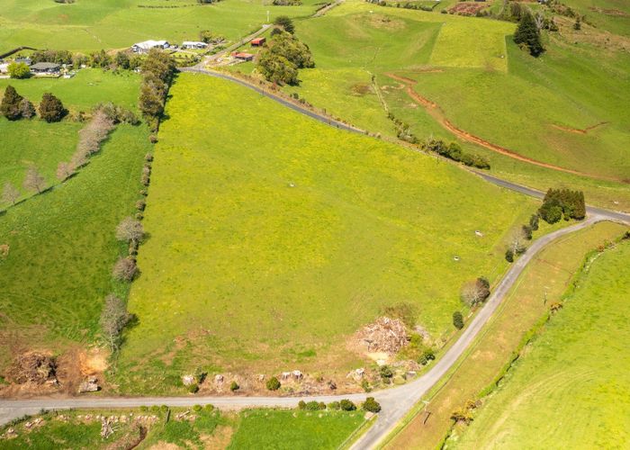  at 7 Dorset Road, Hillsborough, New Plymouth