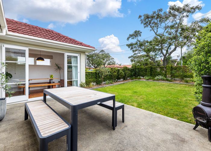  at 47 Riro Street, Point Chevalier, Auckland