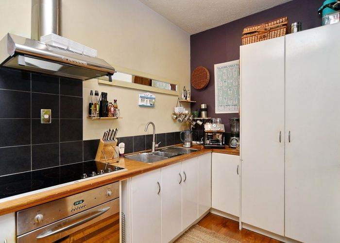  at 16 Estuary Road, New Brighton, Christchurch City, Canterbury